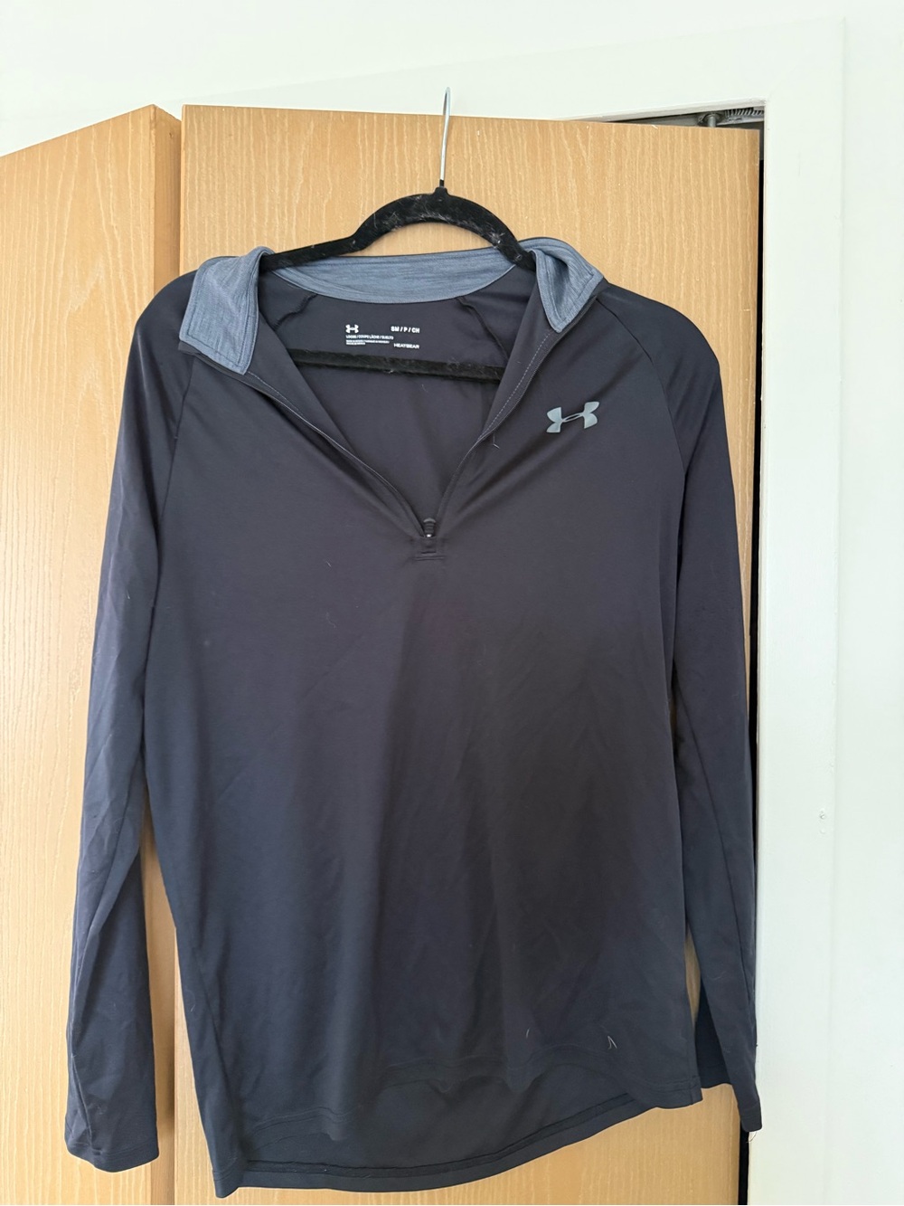 Under Armour Black & Gray HeatGear 1/4 Zip Pullover